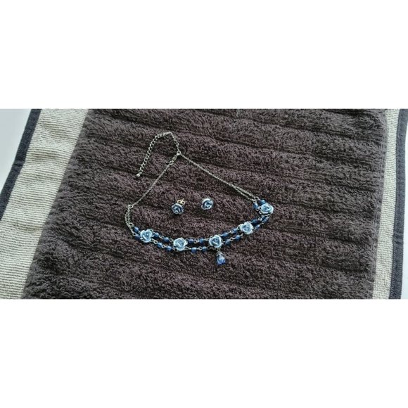 Avon Choker and Earrings - Picture 2 of 6